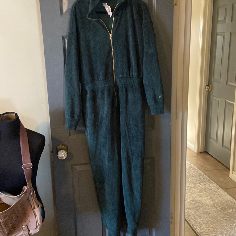 Fabletics cozy emerald green jumpsuit - Picture 4 of 6